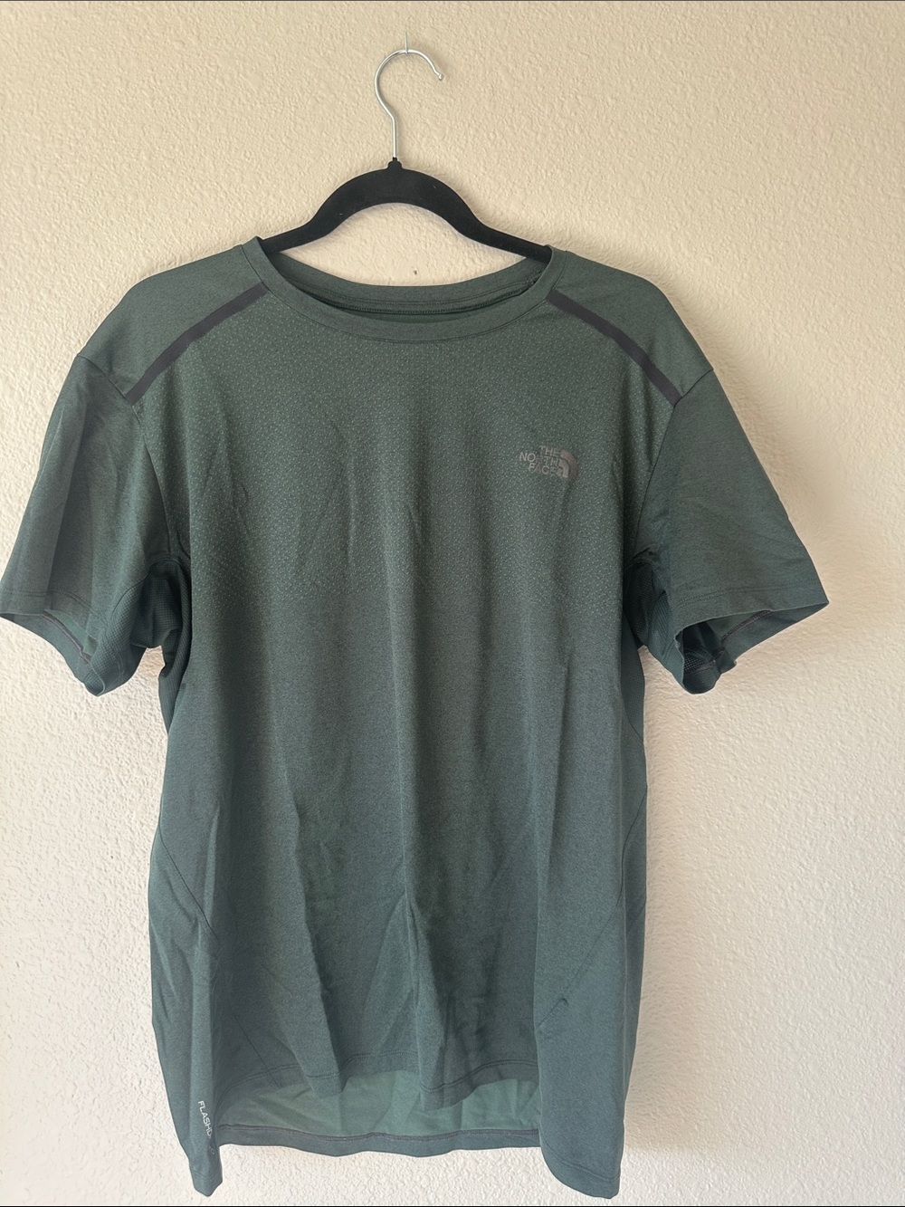 The North Face Men's Short-Sleeve Crew Tee — Olive
